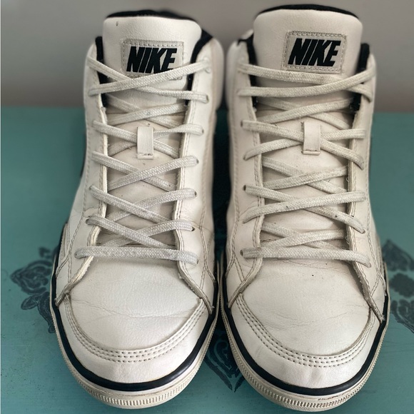 Nike Sneakers - Discontinued! - Picture 3 of 14